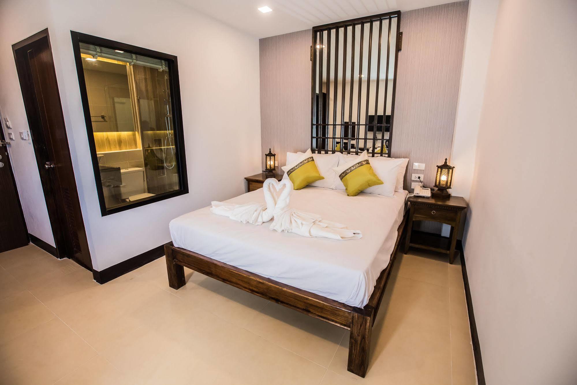 C Hotel Boutique And Comfort Chiang Mai Exterior foto